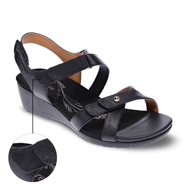 Casablanca Backstrap Wedge