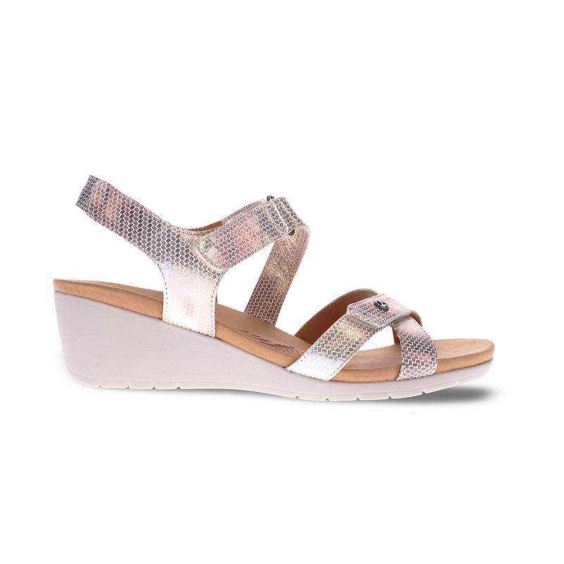 Casablanca Backstrap Wedge