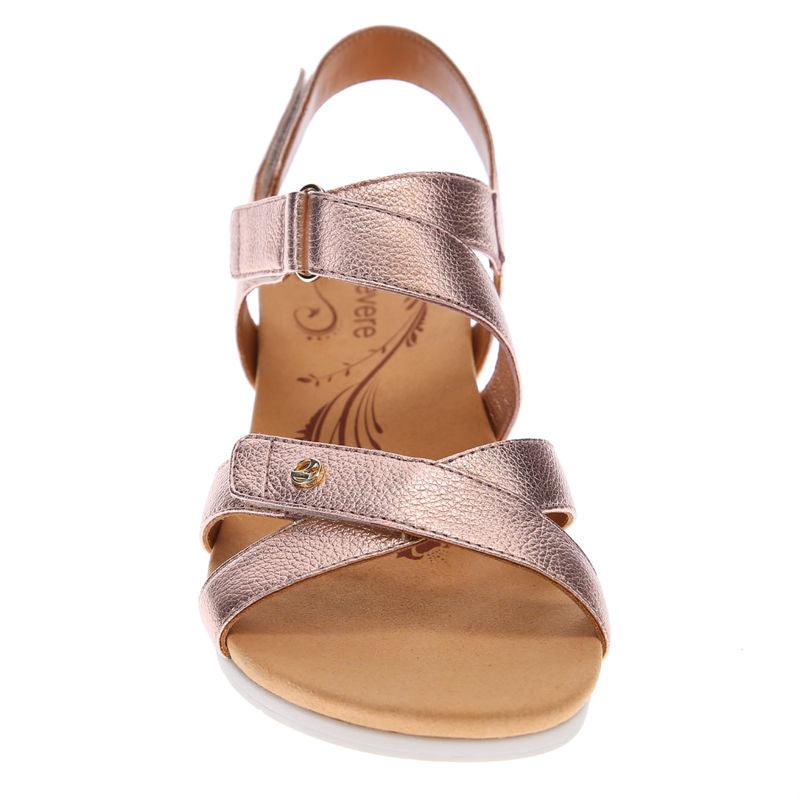 Casablanca Backstrap Wedge