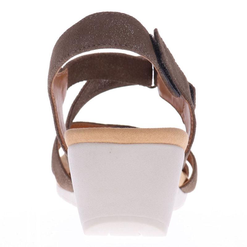 Casablanca Backstrap Wedge