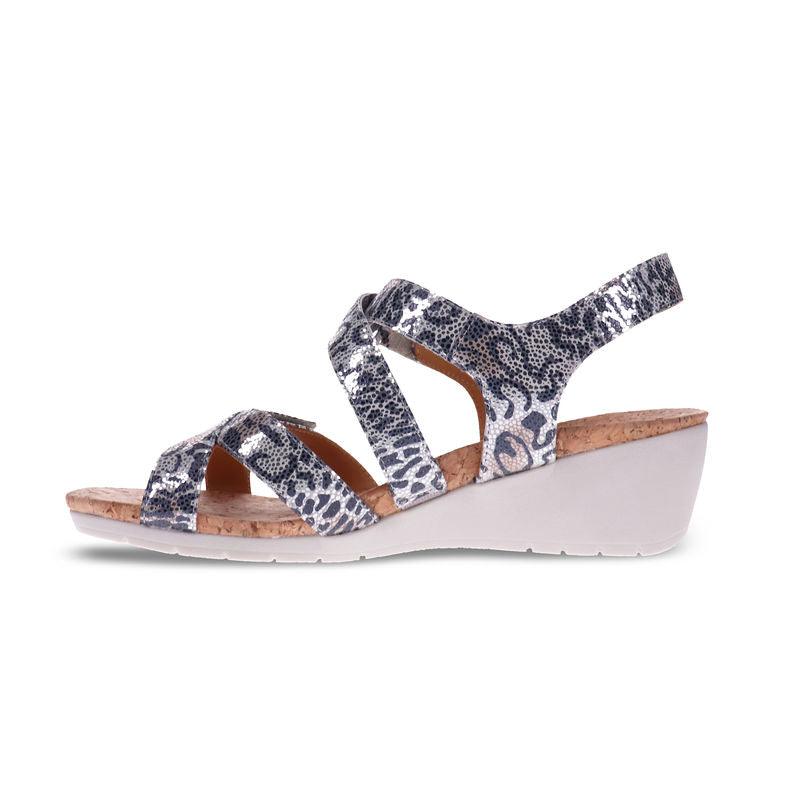 Casablanca Backstrap Wedge
