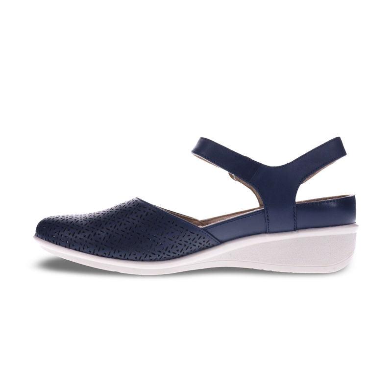 Calabria Closed Toe Sandal