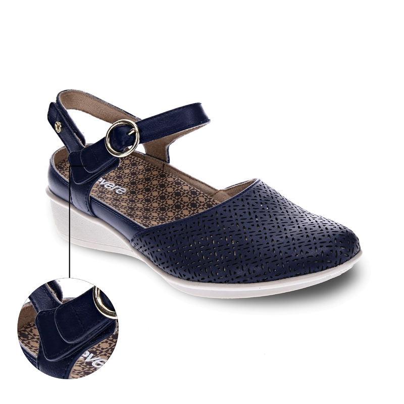 Calabria Closed Toe Sandal - Revere Shoes