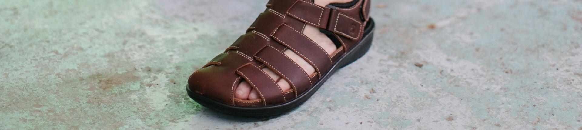 Men's Plantar Fasciitis Sandals - Revere Shoes